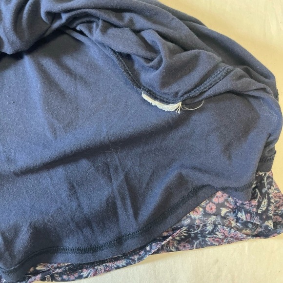 Abercrombie & Fitch Womens Small Navy Floral Long Sleeve Dress V-Neck Flowy‎ - Picture 3 of 5